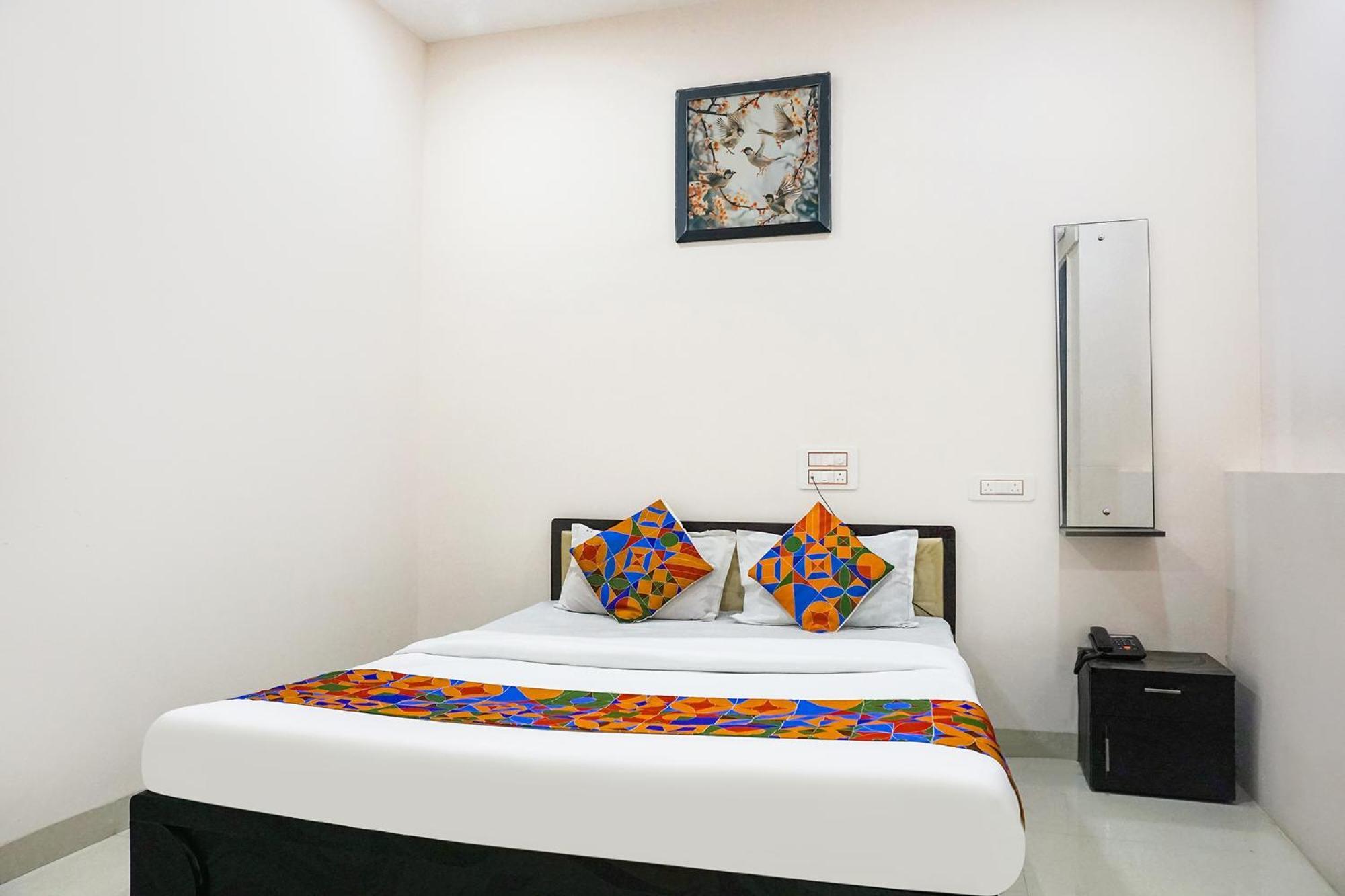 Fabhotel Rachana Residency - Nr Shivaji Nagar Metro Station Pune Eksteriør billede