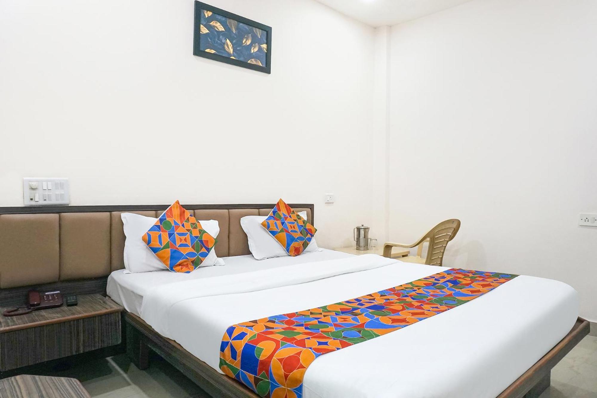 Fabhotel Rachana Residency - Nr Shivaji Nagar Metro Station Pune Eksteriør billede