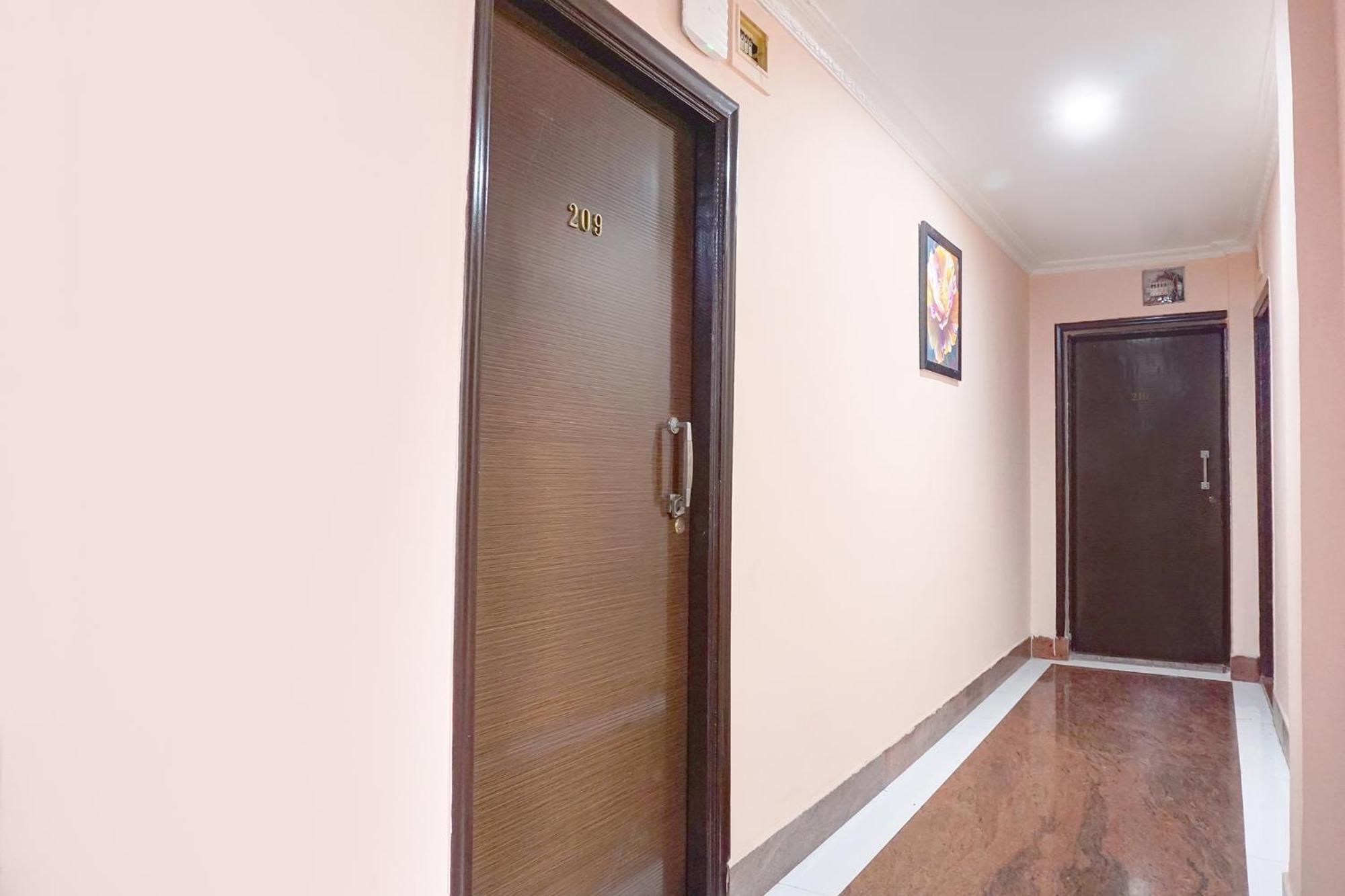 Fabhotel Rachana Residency - Nr Shivaji Nagar Metro Station Pune Eksteriør billede
